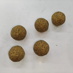 KARUPPU ULUNDHU LADDU